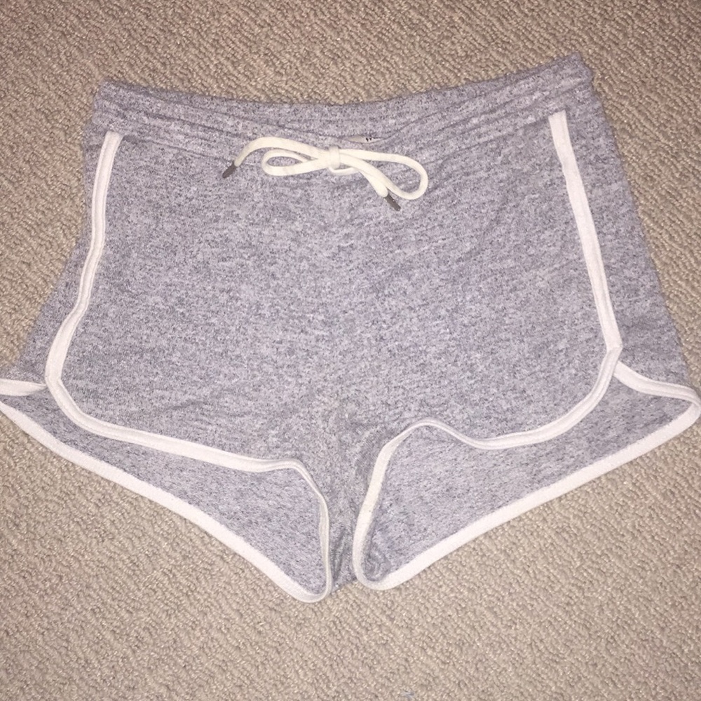 Wilfred Aritzia shorts